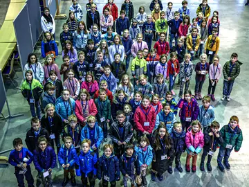 100 children attended the Bauer employees' children's day.