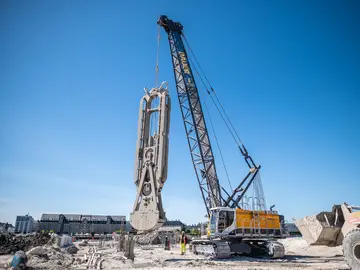 Gru a ciclo di lavoro BAUER MC 76 